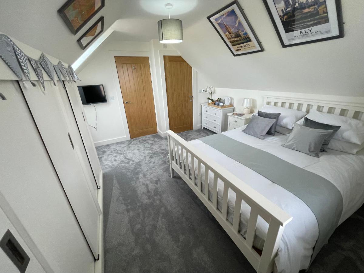 The Top Floor Stretham Exterior foto